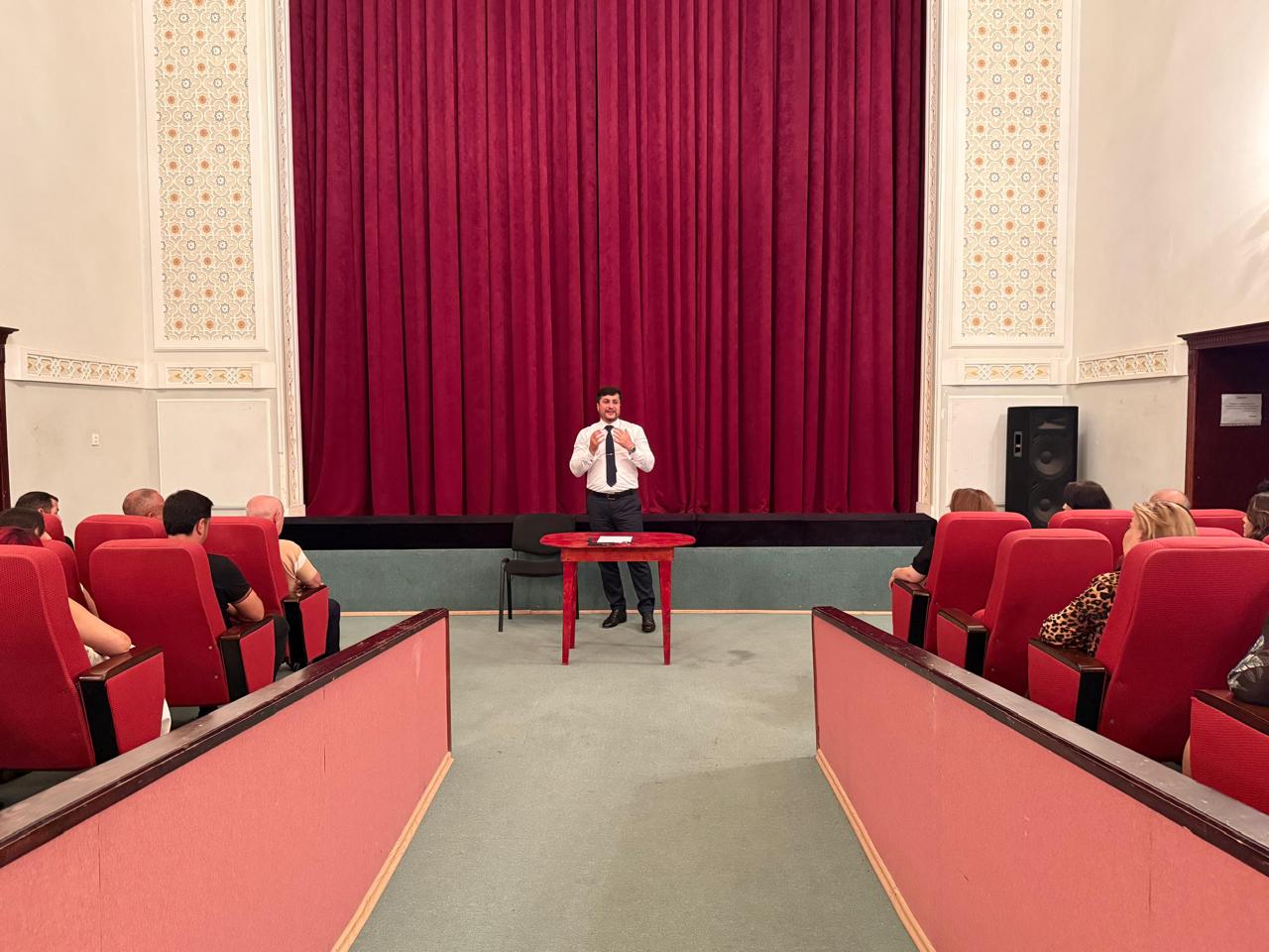 Füzuli Dövlət Dram Teatrında yeni mövsüm başlayıb